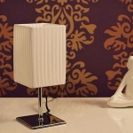 Stolní lampa Serena, 27 cm, bílá